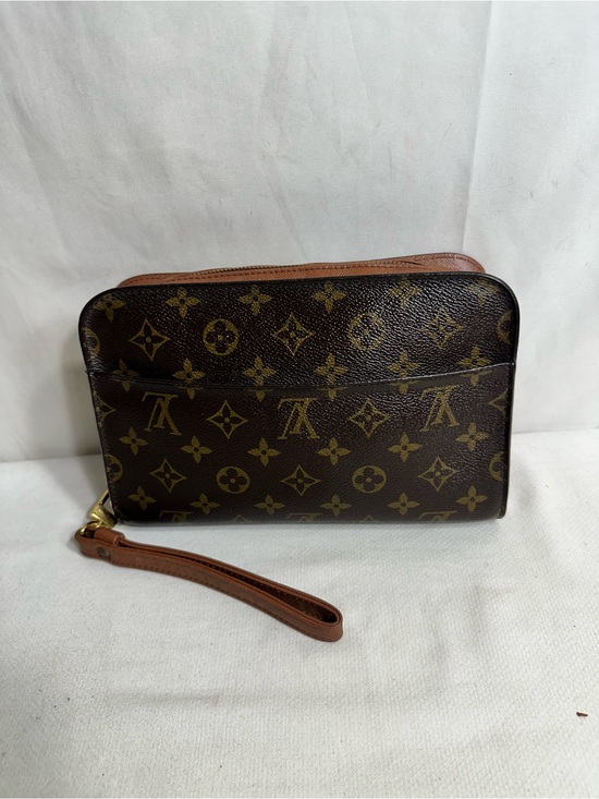 Louis Vuitton Handbags - Louis Vuitton Clutch Bag